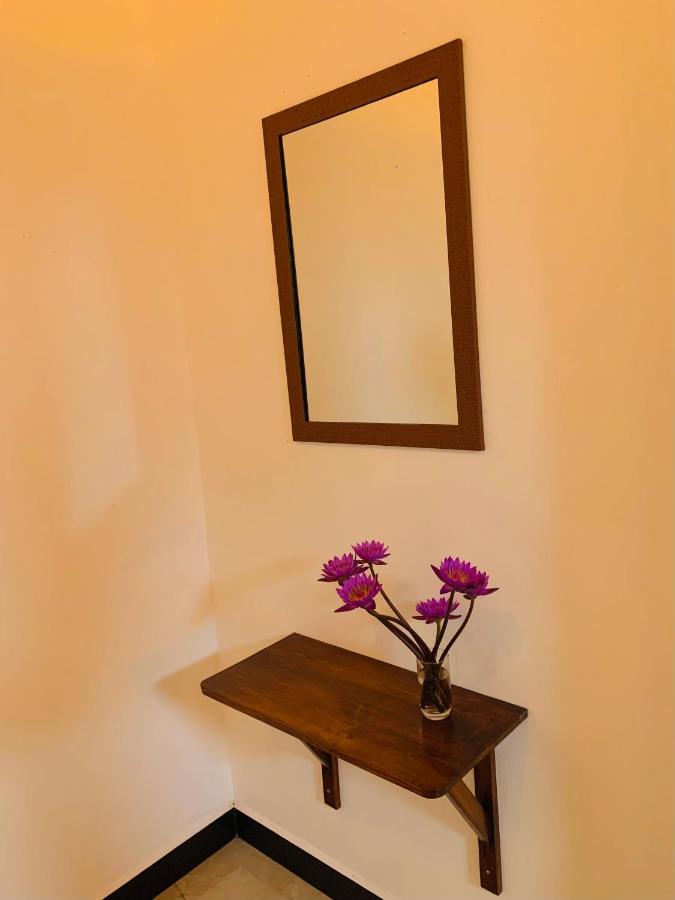 Hotel Art House Dikwella Esterno foto